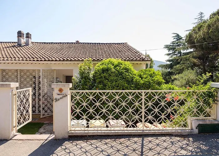 Villa Avec Piscine Indépendant Sainte-Maxime